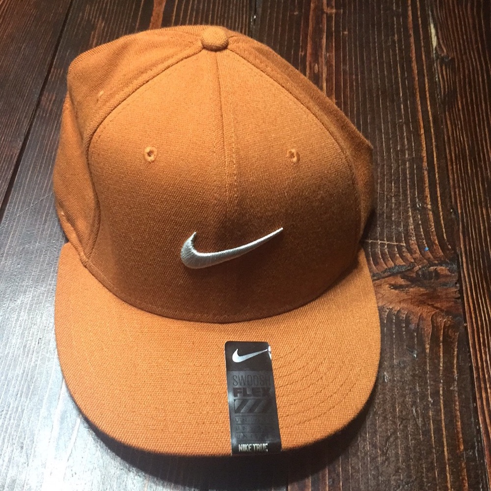 Nike Swoosh Flex fitted hat